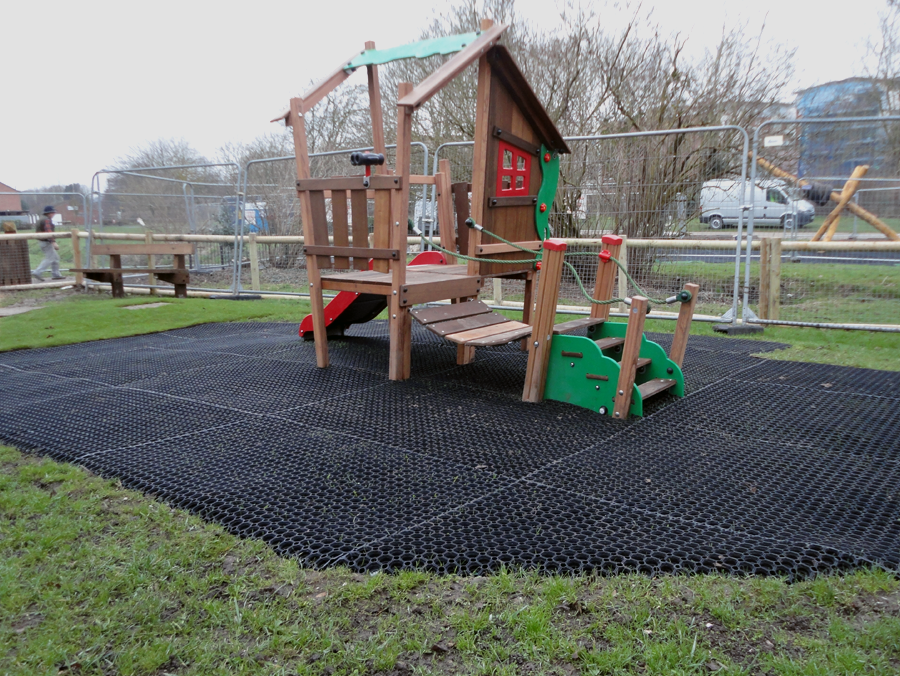Floor Installation Guide Grass & Stable Floor